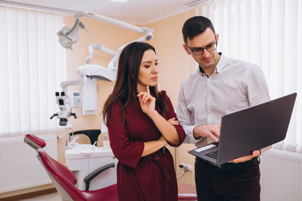 Facebook Ads for Dentists: A Beginner's Guide to Patient Acquisition